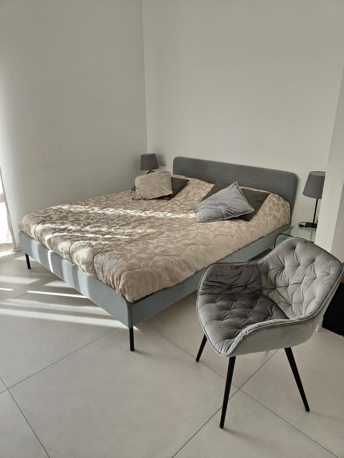 Oasi Al Centro Con Parcheggio Bed & Breakfast ซาแลร์โน ภายนอก รูปภาพ