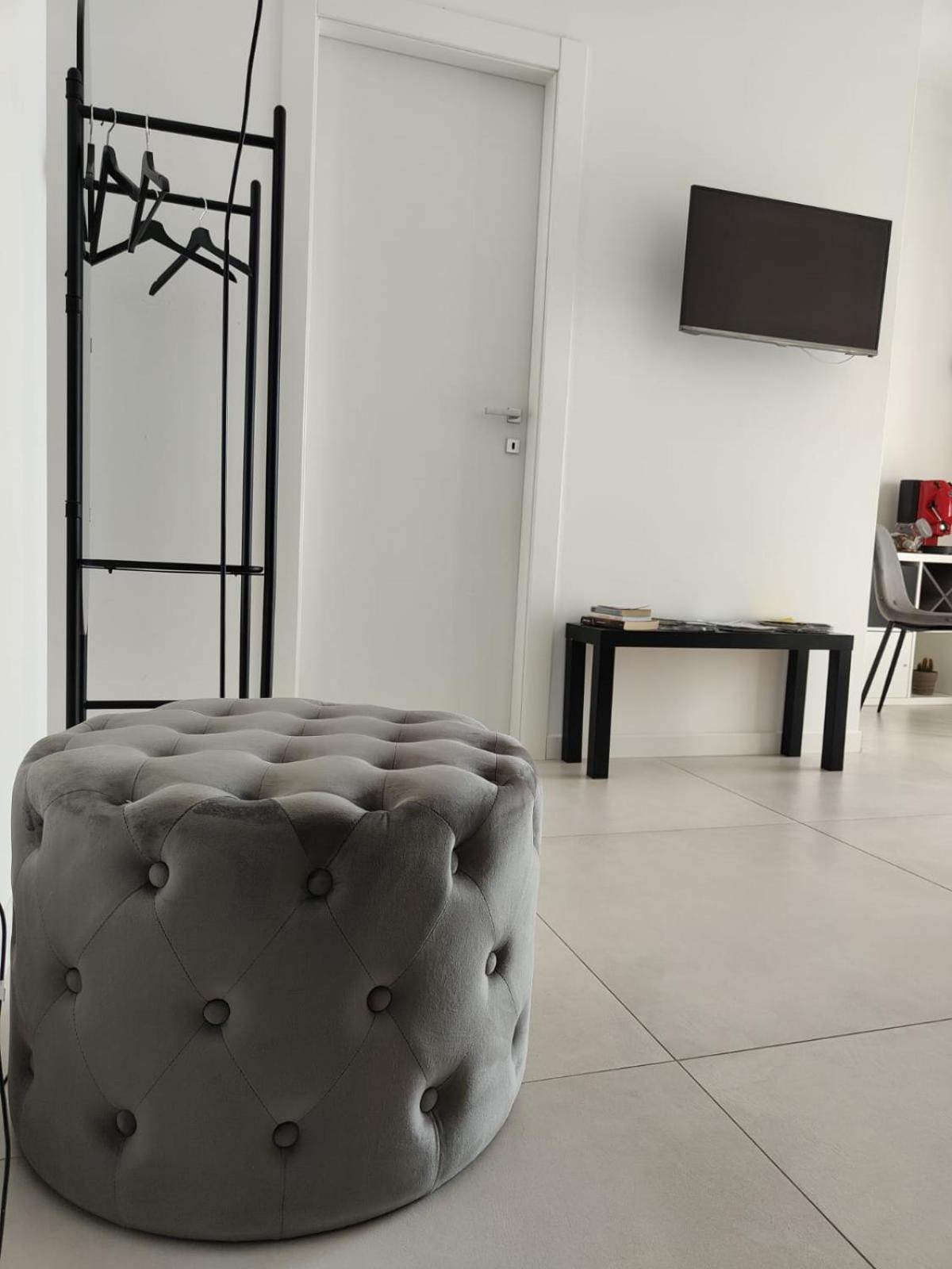 Oasi Al Centro Con Parcheggio Bed & Breakfast ซาแลร์โน ภายนอก รูปภาพ